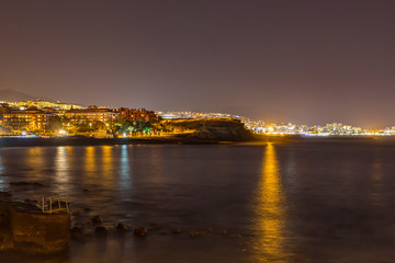 Obraz premium After sunset, the place Costa Adeje on Tenerife, Spain, is well lit