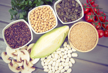 Obraz premium Food ingredients containing a large amount of zinc. Healthy diet.