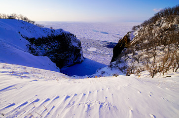 流氷を望む © Hiromitsu Kato