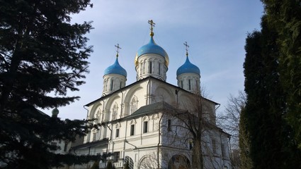 Obraz premium Old ortodox monasteries in Moscow Russia