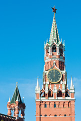 Fototapeta premium The Kremlin Clock (Kremlin Chimes). Spasskaya Tower. Twelve o'clock. Moscow. Russia