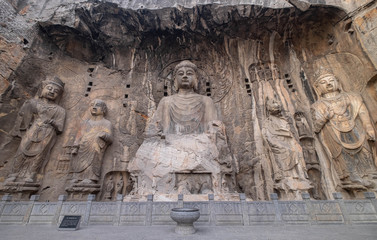 Fototapeta na wymiar Chinese Buddhist monument Longmen Grottoes.