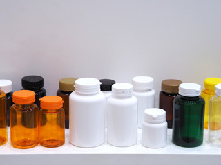 The colors and patterns of plastic bottles used in the industry.