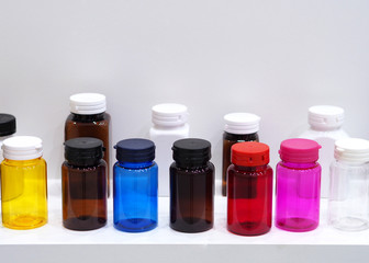 The colors and patterns of plastic bottles used in the industry.