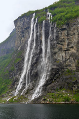 die 7 Schwestern Wasserfälle im Geirangerfjord