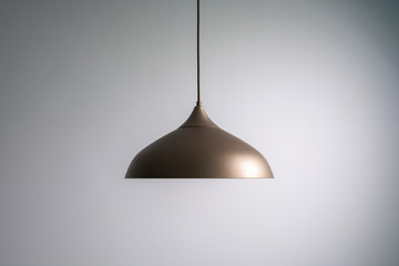 Luminária bronze pendurada 2