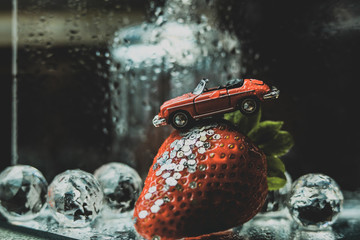 ERDBEERE MACHT LIEBE IN DIR