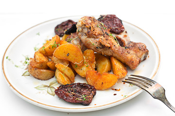 Roast chicken with potatoes