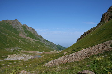 Obraz premium Mountain canyon in summer near the Chimbulak
