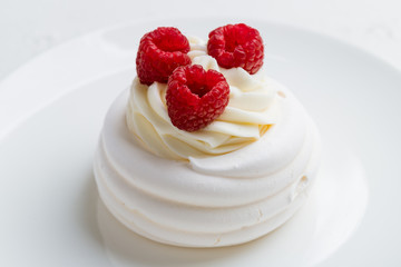 dessert Anna Pavlova