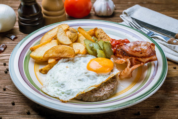beef steak with egg