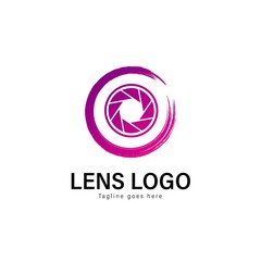 Lens logo template design. Lens logo with modern frame vector design