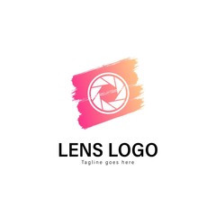 Lens logo template design. Lens logo with modern frame vector design
