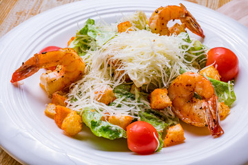 salad caesar with shrimps