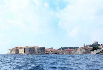Fototapeta premium アドリア海から見るドブロブニク旧市街