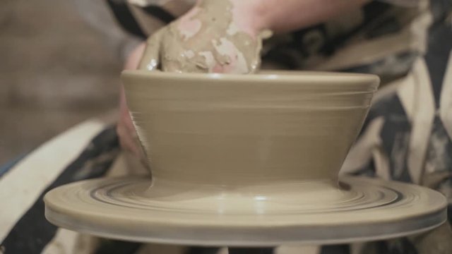 The potter has collapsed clay