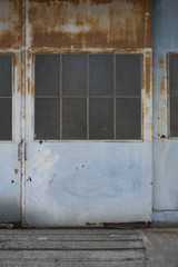 Obraz na płótnie Canvas The wide door of the factory