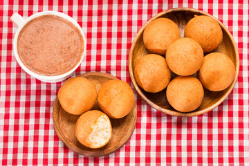 Colombian breakfast - Buñuelos and hot chocolate