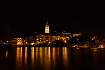 Das Stadtbild von Olten in der Nacht