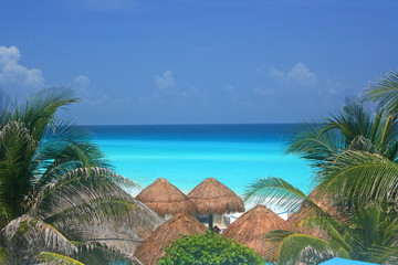 Fototapeta na wymiar View at Caribbean Beach, Mexico