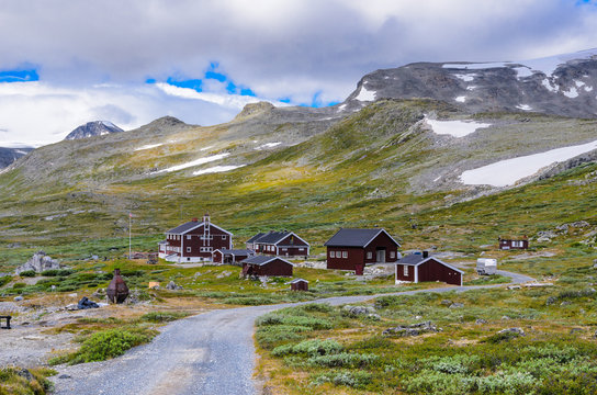 Glitterheim mountain cabins in the Jotunheimen national park
