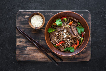 Stir fried soba and beef