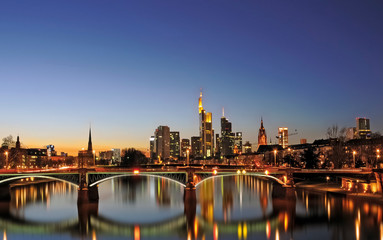 Fototapeta na wymiar Twilight Panorama of Downtown Frankfurt