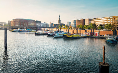 Fototapeta premium Hamburg Elbe River Waterfront