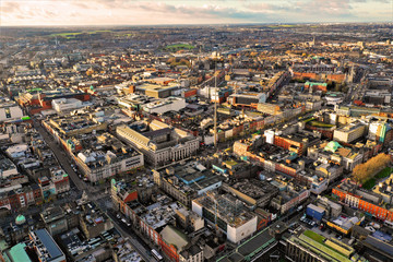 Fototapeta na wymiar Luftbilder von Dublin - Irlands Hauptstadt Dublin aus der Luft fotografiert