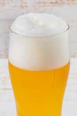 ビールと泡　Beer and foam