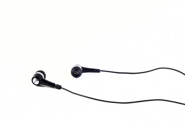 black earbud headphones