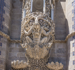 Fototapeta na wymiar gargoyle sculpture in da pena palace