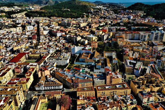 Malaga Luftbild - Malaga in Spanien (Andalusien) mit der Drohne DJI Mavic 2 aus der Luft fotografiert © Roman