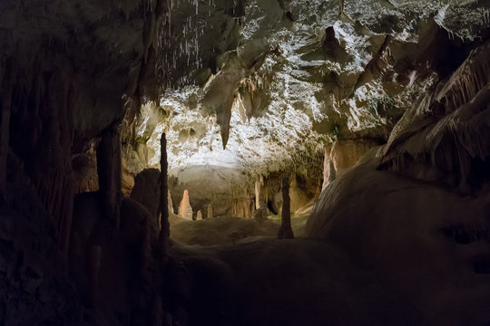 Addentrandosi nelle Grotte di Postumia