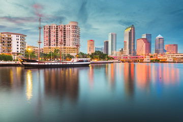 Tampa, Florida, USA downtown skyline on the bay