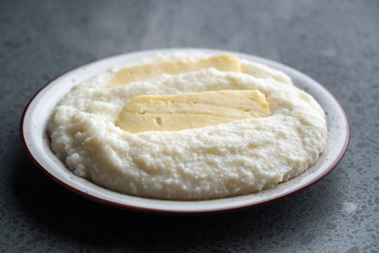 Mengrelian corn mamalica (ghomi) with cheese. Georgian food.