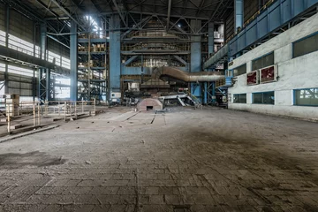 Fotobehang abandoned old industrial steel factory © Bob