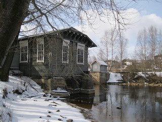 old house in winter