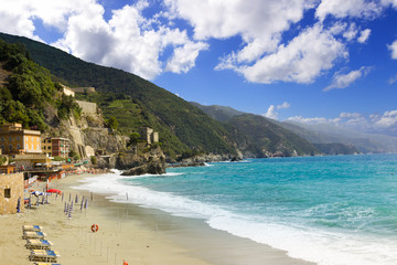 Fototapeta na wymiar Monterosso beach, Cinque Terre, Liguria, Italy