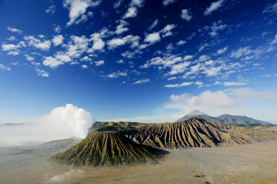 Sunrise over the smoking Gunung Bromo volcano, Bromo-Tengger-Semeru National Park, Java, Indonesia, Southeast Asia, Asia
