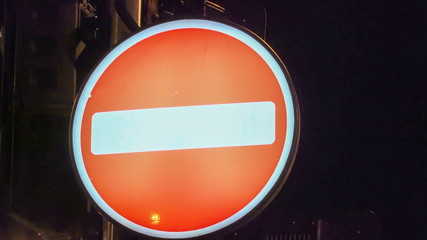 11128_A_horizontal_sign_on_a_big_round_sign.jpg