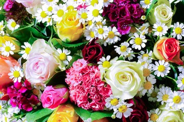 Blumenstrauß farblich aufeinander abgestimmt