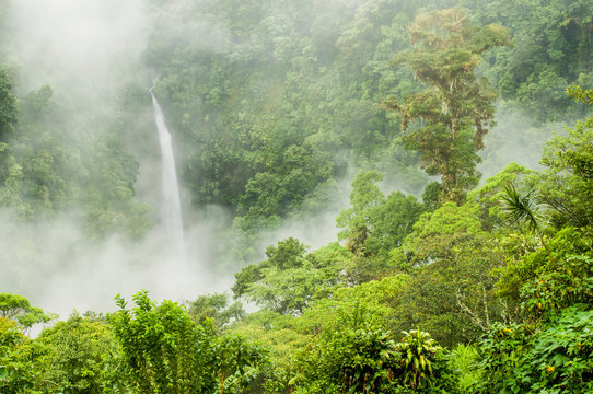 San Fernando Falls, near Canchona Costa Rica