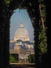 Fototapeta premium St Peter's Basilica, Rome from the Aventine Hill keyhole