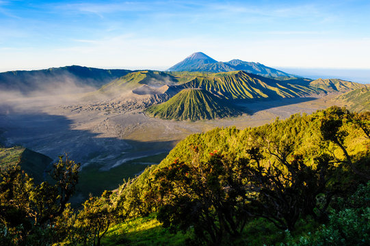 Indonesia, Java, Bromo Tengger Semeru National Park, Mount Bromo volcanic crater at sunrise