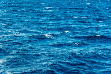 Naklejka premium texture blue sea or ocean water full frame