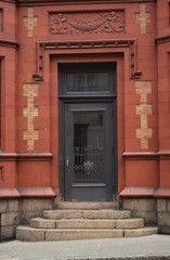 Fototapeta na wymiar Red Arch Door