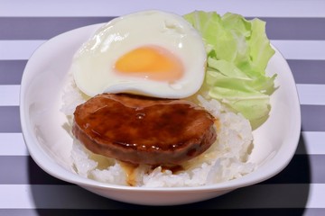 家庭で作ったロコモコ