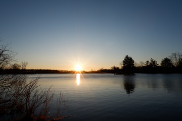Fototapeta na wymiar Spring Sunrise over Lake