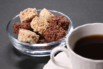 クランチチョコレートとコーヒー